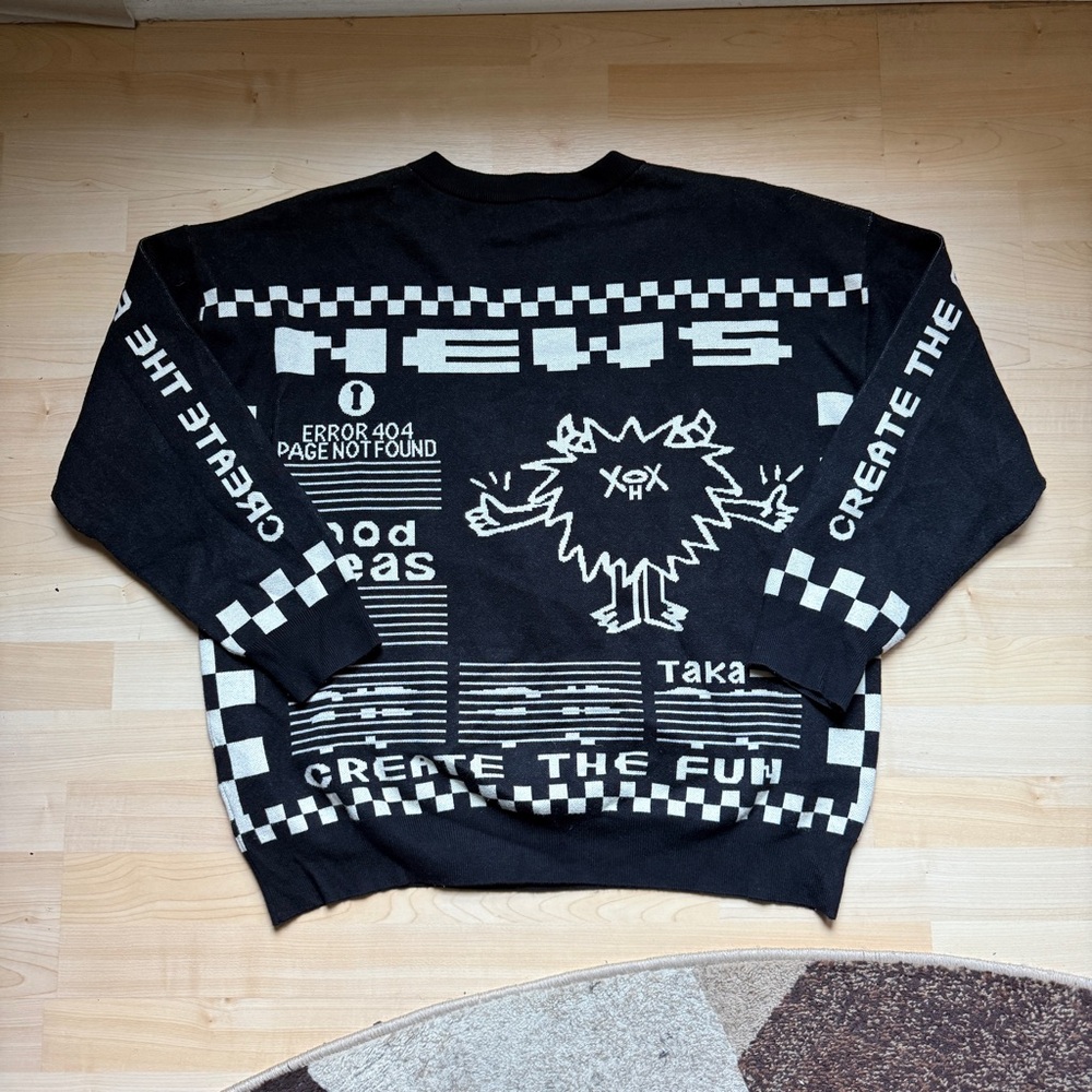 Taka Black and Cream Crewneck Sweater - Picture 3 of 4